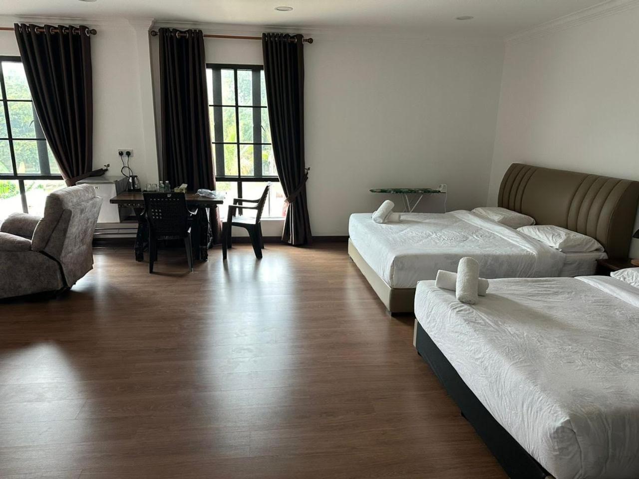 Lakeview Resort Temerloh Esterno foto